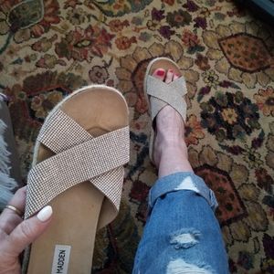 Women Steve Madden rhinestone bling criss cross beach/summer platform sandals 8